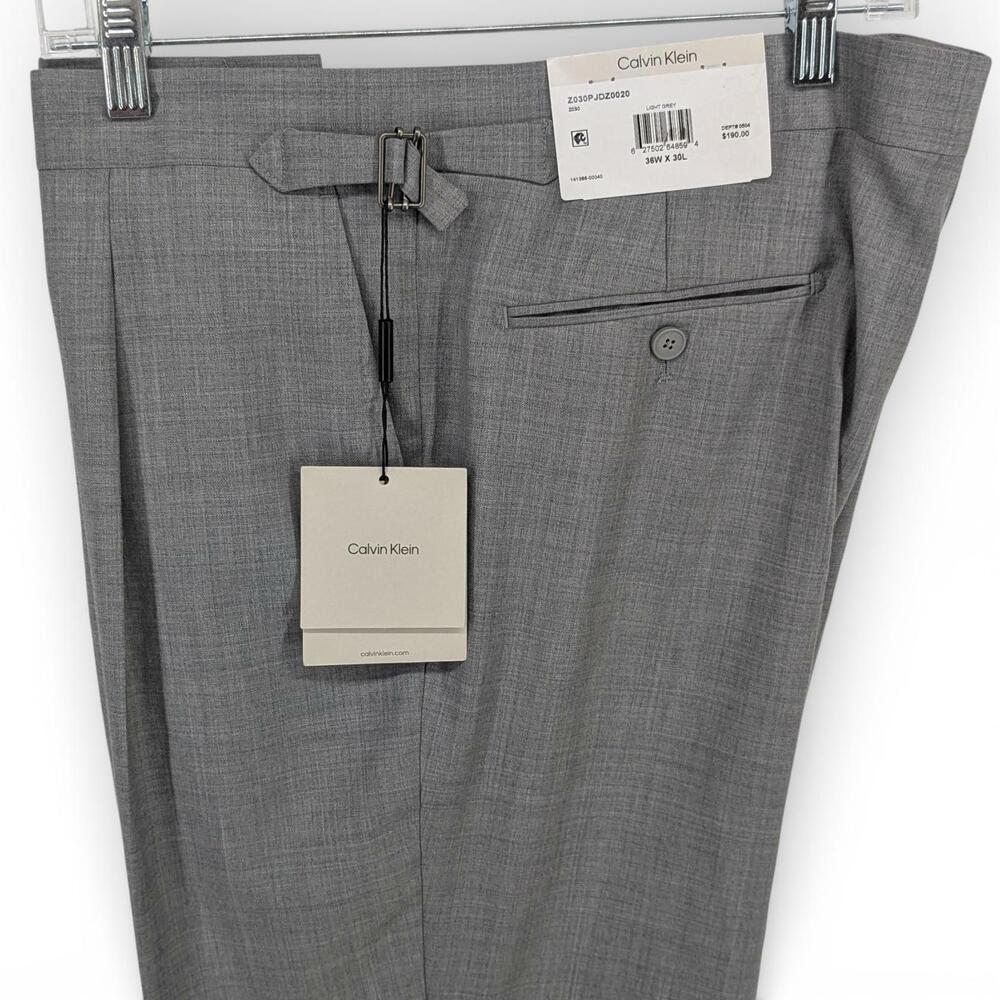Calvin Klein Men's Slim-Fit 100% Wool Pleated Dress Pants Light Grey 36 x 30